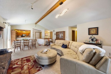 Well maintained home with limited view of Kingswood golf course - photo 4