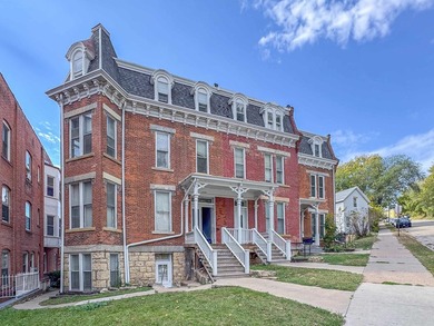 Looking to invest in a property with timeless character and - photo 1
