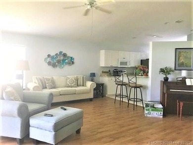 Immaculate and well maintained home in the heart of Palm City - photo 4