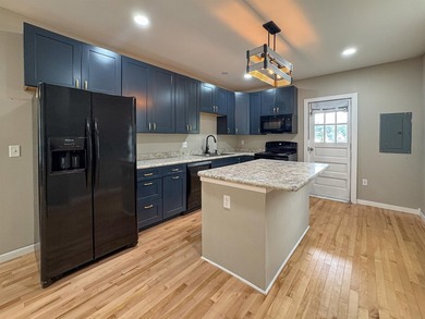 Looking to invest in a property with timeless character and - photo 6