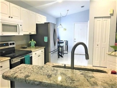 Immaculate and well maintained home in the heart of Palm City - photo 6