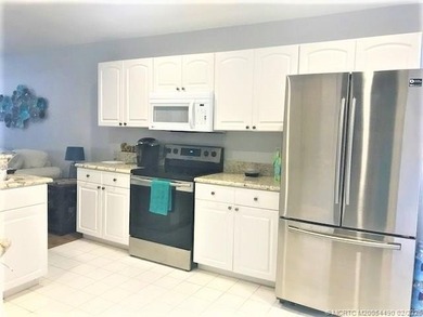 Immaculate and well maintained home in the heart of Palm City - photo 7