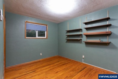 This spacious home nestled in a quiet culdesac, in a highly