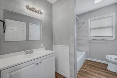 Move-in ready and impeccably maintained, this charming Lindale - photo 14