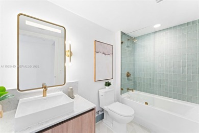 NATIIVO MIAMI RESIDENCE 4415. 3 BEDROOMS/3 BATHROOMS - LOCKOUT