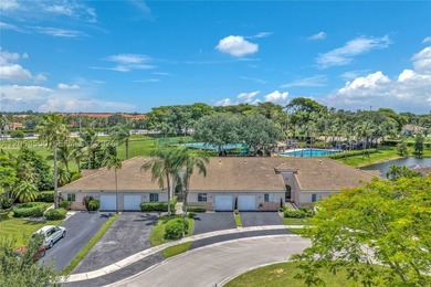 The beautiful LAKE VIEW is one of the home's standout features - photo 3