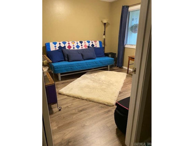 MOVE IN READY!!! This beautifully updated townhome in desirable - photo 17