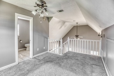 Discover this adorable and meticulously maintained 2-bedroom - photo 18