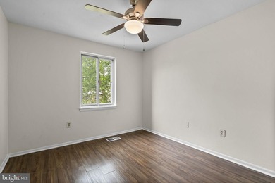 Burdette Homes is proud to present 758 W. Side Drive-a practical - photo 18