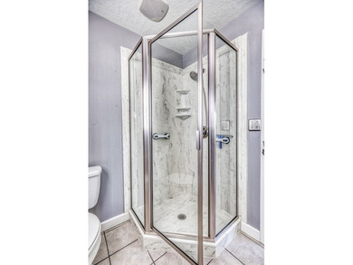 Discover this adorable and meticulously maintained 2-bedroom - photo 22