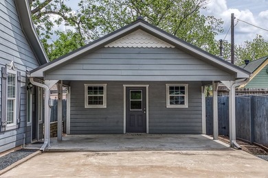 Discover this adorable and meticulously maintained 2-bedroom - photo 23