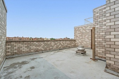 Duplex Penthouse Condo with Outdoor Space and Deeded Parking in - photo 38