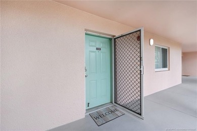 Seldom available, 1st & 2nd floor, TOWNHOUSE Style end-unit - photo 6