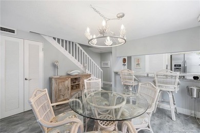 Seldom available, 1st & 2nd floor, TOWNHOUSE Style end-unit - photo 10
