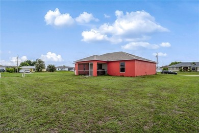 LOOK NO FURTHER, BEST DEAL IN CAPE CORAL!!! Home is currently - photo 4