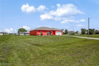 LOOK NO FURTHER, BEST DEAL IN CAPE CORAL!!! Home is currently - photo 6
