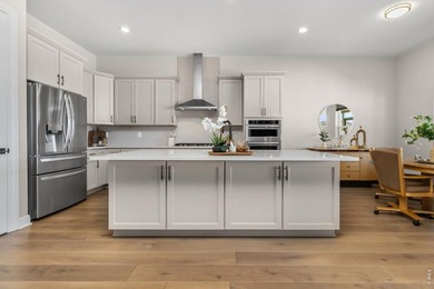COMPLETED. UPGRADED. MOVE-IN READY. WHY WAIT TO BUILD? - photo 6