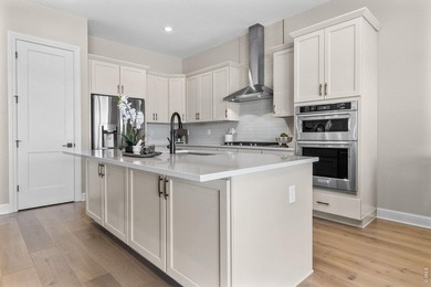 COMPLETED. UPGRADED. MOVE-IN READY. WHY WAIT TO BUILD? - photo 8