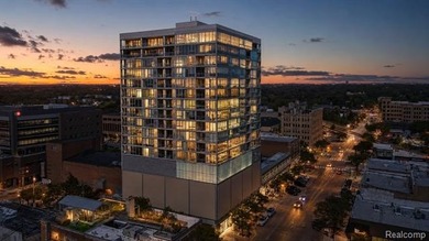 Lowest price in the Fifth for this perfectly appointed, turnkey - photo 1