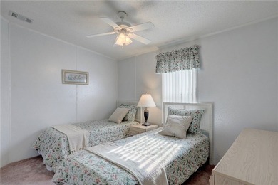 Offers sturdy 2x6 construction. Fully furnished residence - photo 12