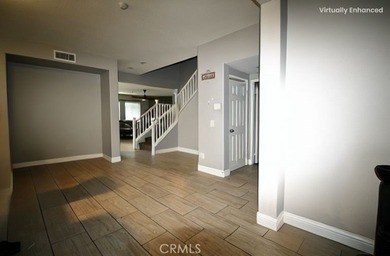 Charming 5-bedroom, 3 1/2 bathroom single family home in - photo 3
