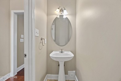 Discover the best of both worlds! This beautiful 3-bedroom, 2 - photo 16
