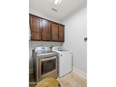 Seller is willing to contribute to the buyer's closing costs - photo 17