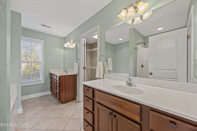 Discover the best of both worlds! This beautiful 3-bedroom, 2 - photo 18