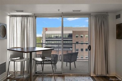 Lowest price in the Fifth for this perfectly appointed, turnkey - photo 8
