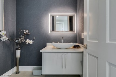 STUNNING RECENTLY RENOVATED CONTEMPORARY HOME ON AN OVERSIZED - photo 19
