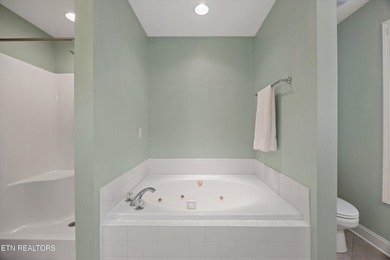 Discover the best of both worlds! This beautiful 3-bedroom, 2 - photo 19