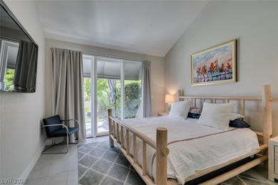 STUNNING RECENTLY RENOVATED CONTEMPORARY HOME ON AN OVERSIZED - photo 20