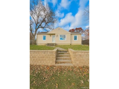 (private lake, pond, creek) Home Sale Pending in Clarkston Michigan