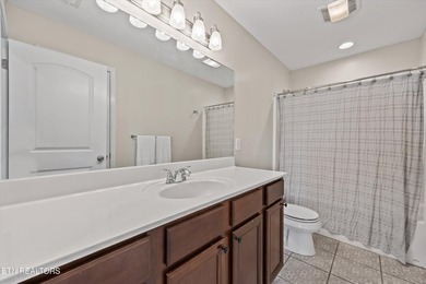Discover the best of both worlds! This beautiful 3-bedroom, 2 - photo 24