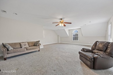 Discover the best of both worlds! This beautiful 3-bedroom, 2 - photo 26