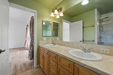 Newer three level Townhome, one block to the fabulous La Costa - photo 37