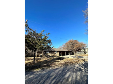 Moss Lake Home For Sale in Gainesville Texas