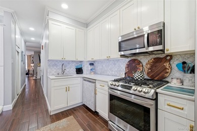 Two-Family Brownstone in Desirable Dyker Heights, Brooklyn! - photo 13