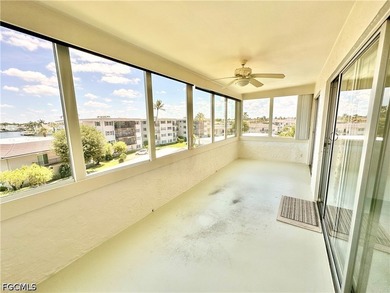 Welcome home to Harborside West. Where you'll come for the view - photo 16