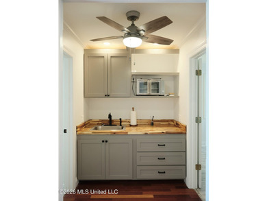 If you've been looking for a turnkey hunting, farming, or - photo 16