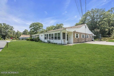 Enjoy relaxed, maintenance-free living at Cedar Glen Homes, a - photo 16