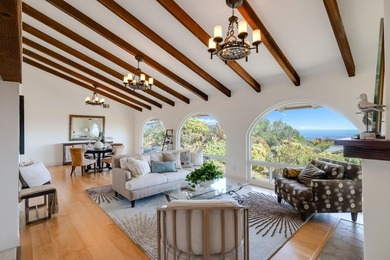 The view is the headline. Expansive. Unforgettable - photo 8