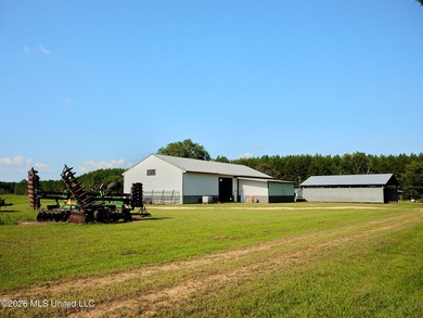 If you've been looking for a turnkey hunting, farming, or - photo 26