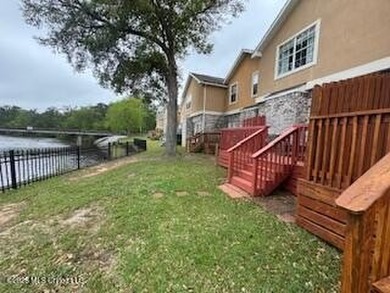 TENANT OCCUPIED - 48-HOUR NOTICE TO VIEW - CALL TO SET UP AN - photo 8