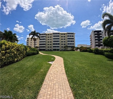 Welcome home to Harborside West. Where you'll come for the view - photo 29