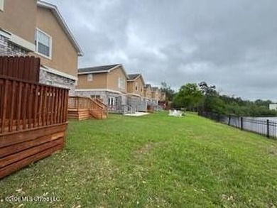 TENANT OCCUPIED - 48-HOUR NOTICE TO VIEW - CALL TO SET UP AN - photo 9