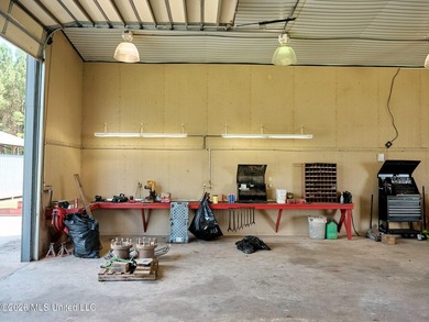 If you've been looking for a turnkey hunting, farming, or - photo 32