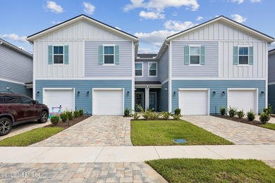 Discover the perfect blend of modern living and community charm - photo 2