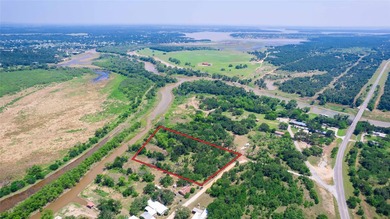 Enjoy the freedom of country living on this beautiful 3-acre - photo 4