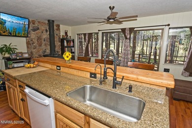 This cozy and comfortable, recently updated home would make the - photo 12